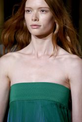 24439280_Stella_McCartney_julia_hafstrom