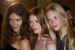 24451749_StellaMcCartneyjulia_haf2.jpg