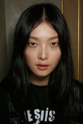 24452026_StellaMcCartneySung_hee_4.jpg