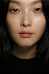 24452029_StellaMcCartneySung_hee_7.jpg