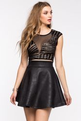 24702681_34030-35808_ZM_9_FRONT.jpg