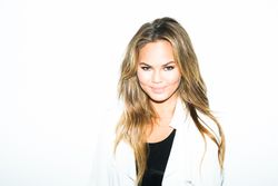 24820716_Chrissy_Teigen-38.jpg