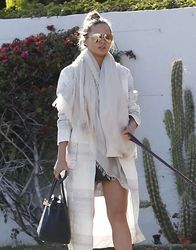 24909967_Chrissy-Teigen--Walking-her-dog