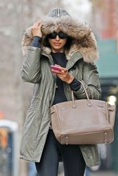 25039004_Irina-Shayk-in-a-fur-hooded-jac