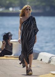 25150514_hklum220116BZNimage5.jpg