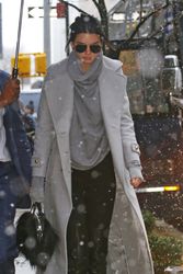 25324279_Kendall-Jenner-out-in-Manhattan