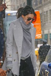 25324287_Kendall-Jenner-out-in-Manhattan