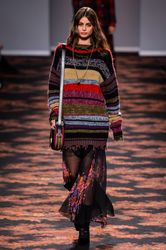 25591926_etrofw16tr1.jpg