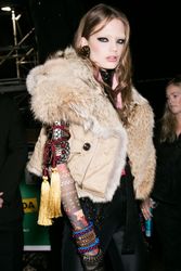 25752468_Dsquared2Fall2016BackstageAtuRG