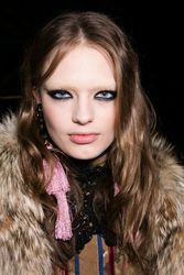 25752486_Dsquared2Fall2016BackstageuD_bZ