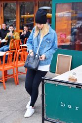 26153856_nadinel180316BZNimage2.jpg