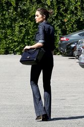 26599393_Olivia-Culpo-out-and-about-in-L