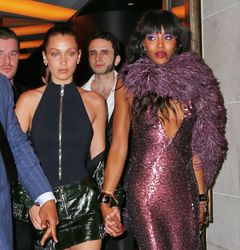 26649730_Naomi-Campbell-and-Bella-Hadid-