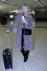 26649814_Elsa-Hosk-Arrives-in-Sin-City--
