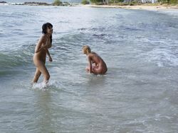 Angelica & Anna S & Paulina - Life Is A Beach-n4wxbajqls.jpg