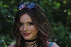 26882547_Bella-Thorne--REVOLVE-Desert-Ho