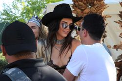 26893661_Kendall-Jenner--Bootsy-Bellows-
