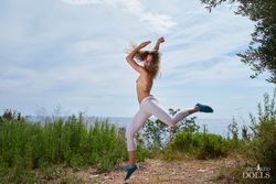Louisa A - Whats Under The Yoga Pants-q4wj5gugg6.jpg