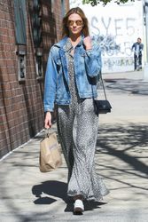 26961633_karlie-kloss-out-in-new-york-04