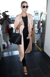 27151903_Rosie-Huntington-Whiteley-at-LA