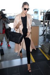 27151906_Rosie-Huntington-Whiteley-at-LA