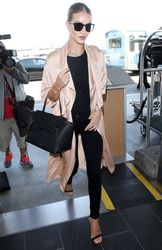 27151908_Rosie-Huntington-Whiteley-at-LA