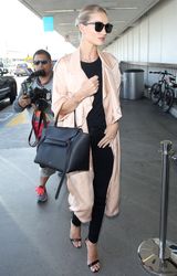 27151909_Rosie-Huntington-Whiteley-at-LA