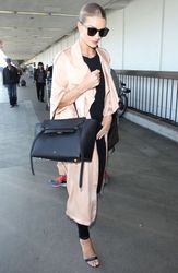27151910_Rosie-Huntington-Whiteley-at-LA