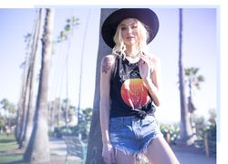 27313738_graphics2_2048x2048.jpg