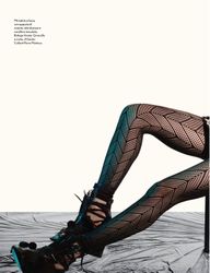 27328338_charlotte_t-page9.jpg