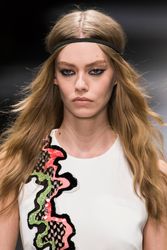 27380903_versace-clpa-rf16-8839.jpg