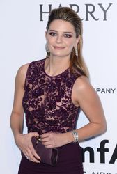 27483561_Mischa_Barton_13.jpg