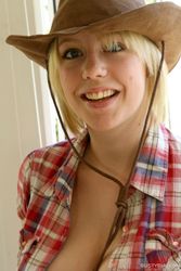 Jenny Jones - Cowgirl-h5biw49sos.jpg