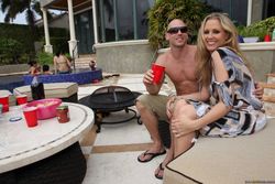 Julia Ann - Photoset 14 b5dc3oqfvn