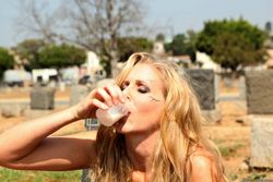 Julia Ann - Photoset 18 h5dc7afbem