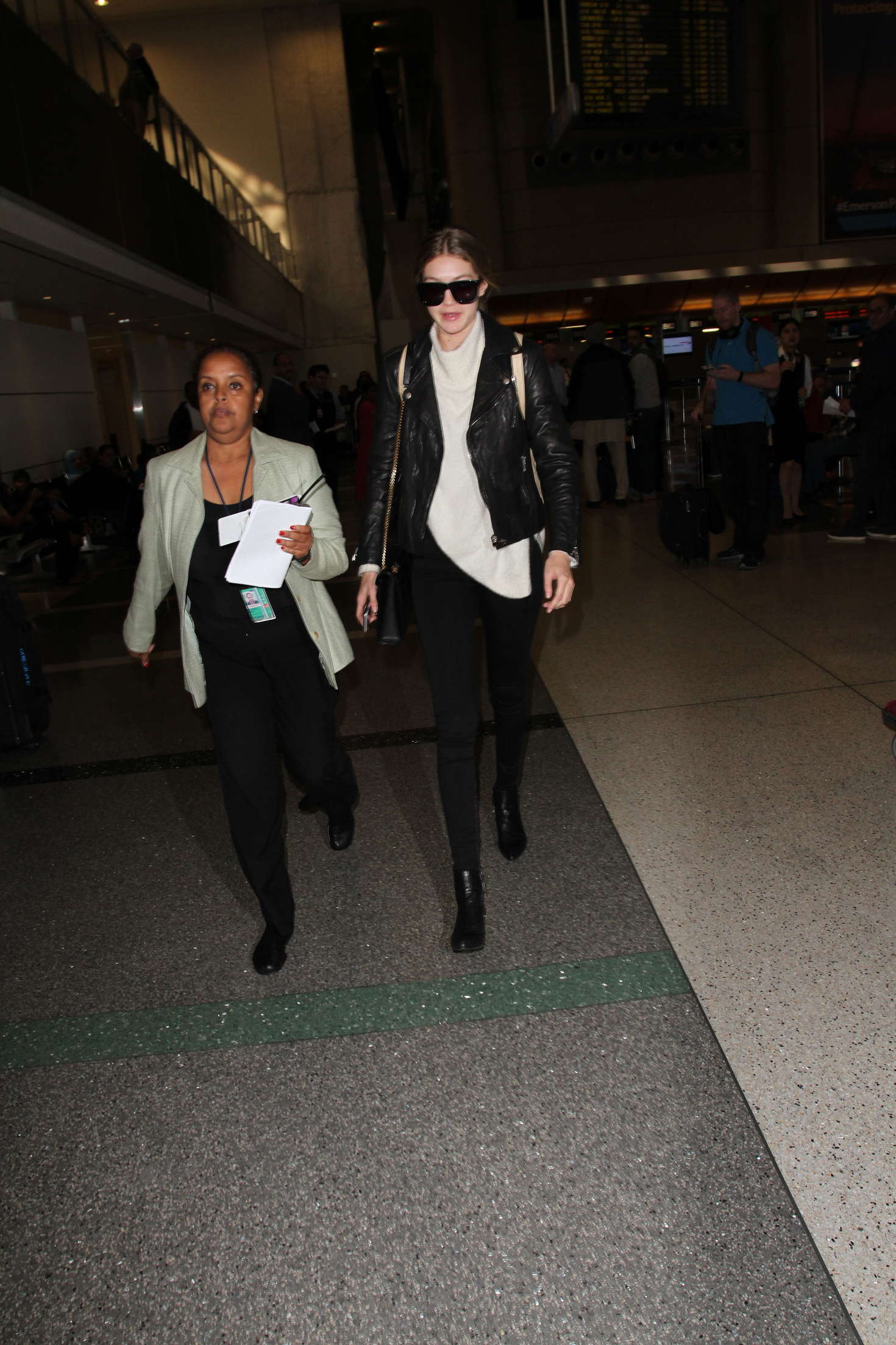 Gigi Hadid Arrives at LAX Airport 11