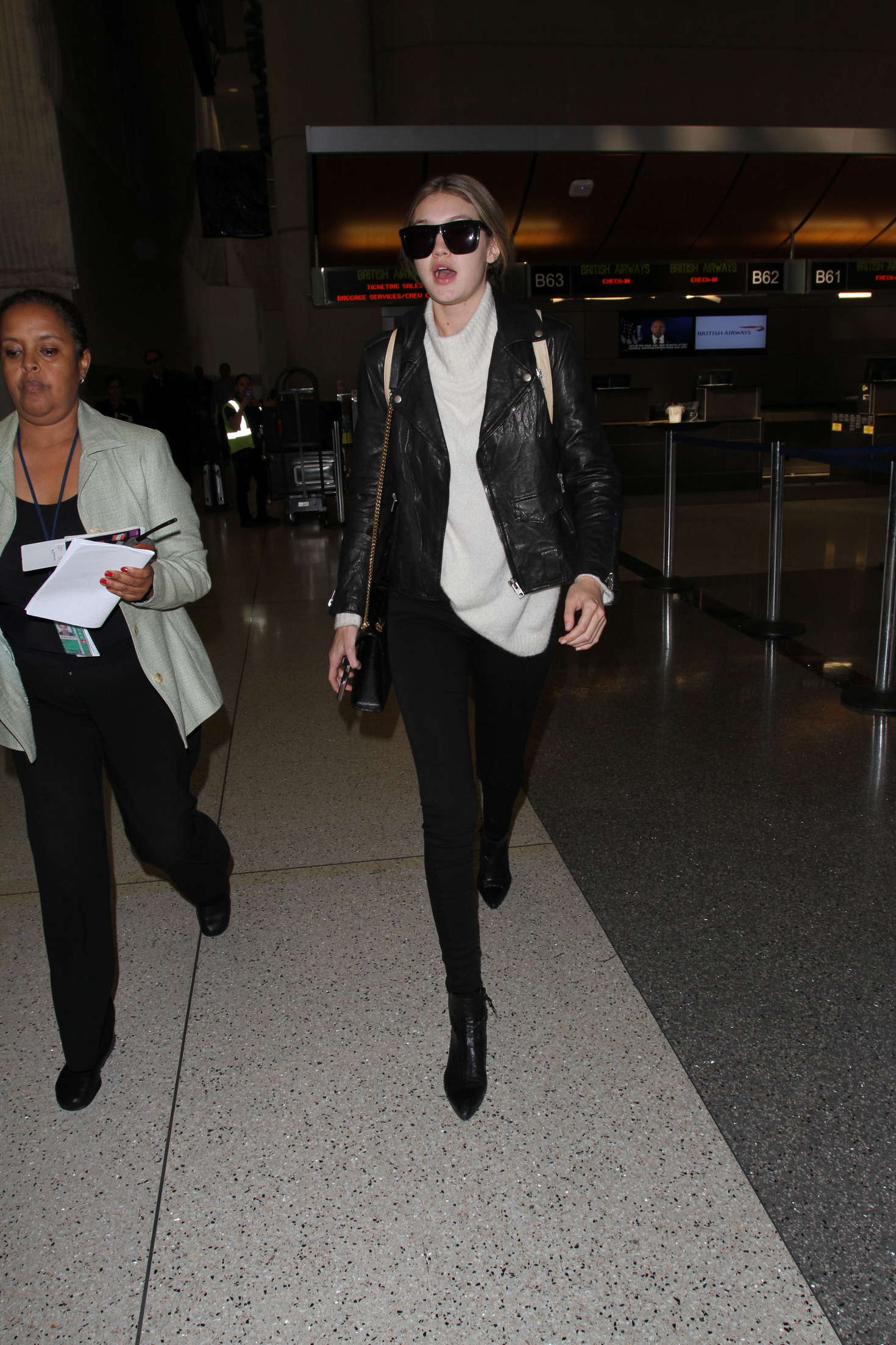 Gigi Hadid Arrives at LAX Airport 06